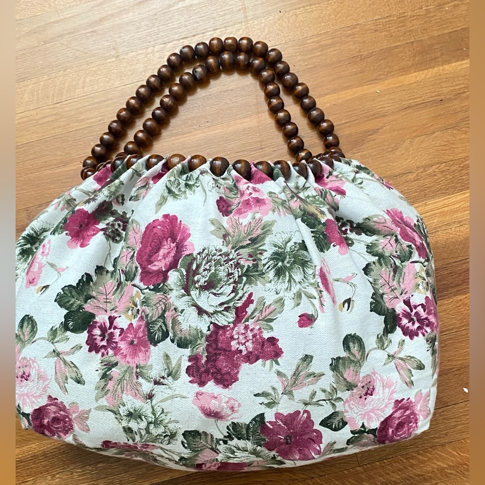 77C.Floral boho  bag with   wooden bead handles